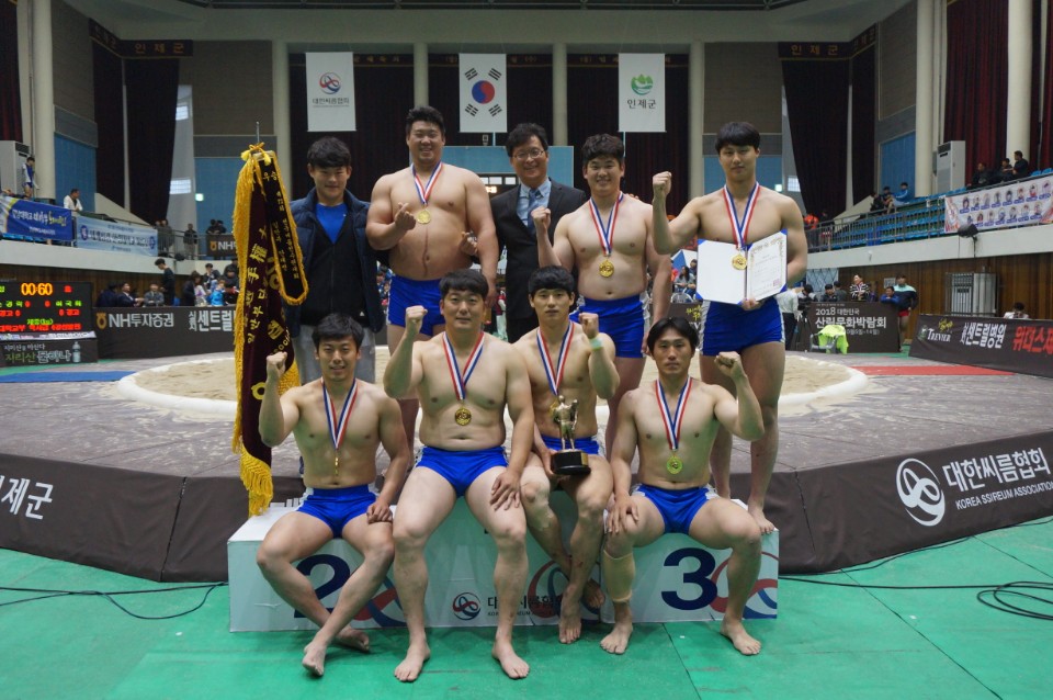 제72회 전국씨름선수권대회에서 의성군청씨름단 단체전 1위 쾌거!